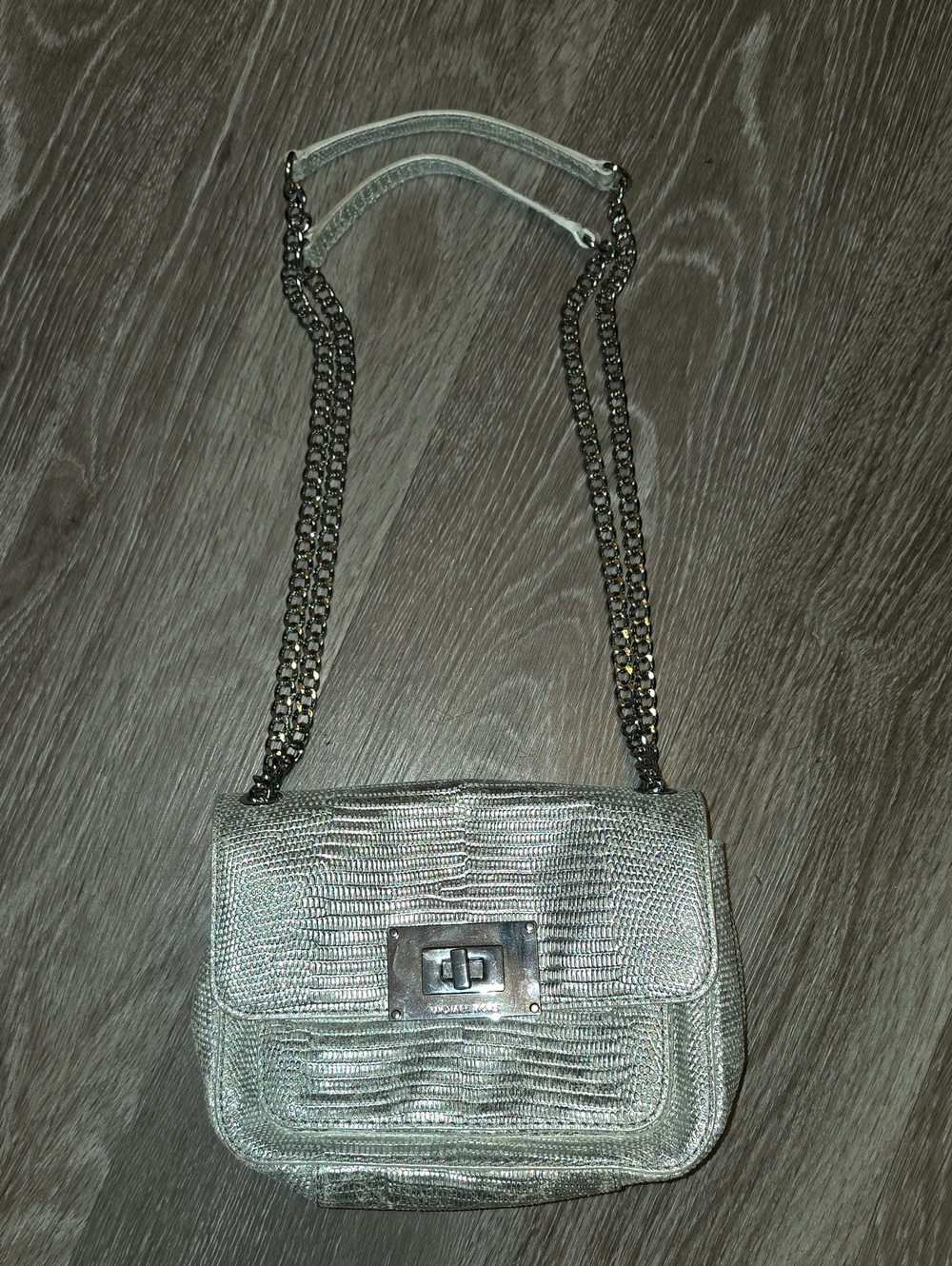 Michael Kors Womens Silver Metallic Purse!